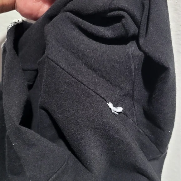 Good American Lettuce Edge cropped MockLong Sleeve in Black001 - Picture 5 of 7